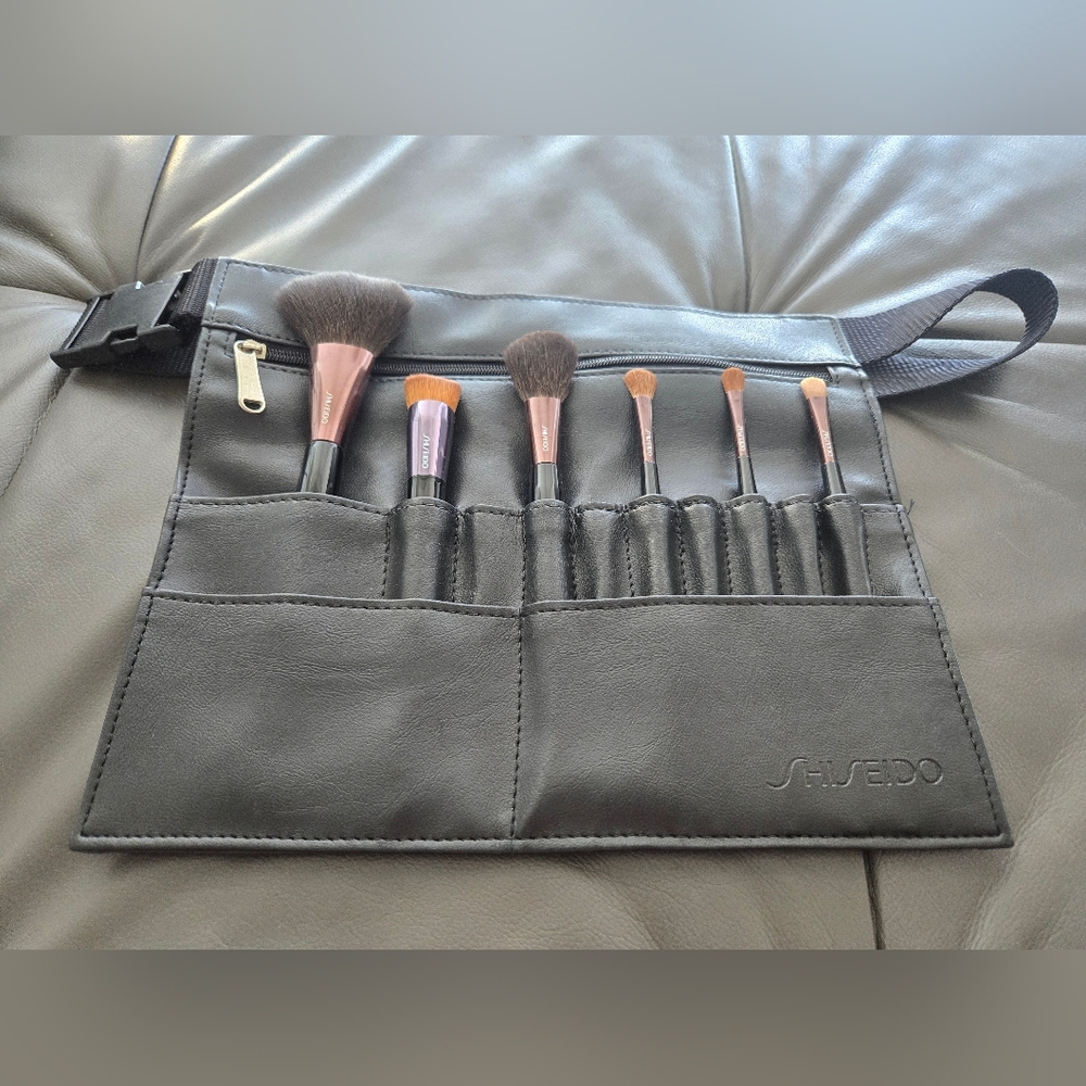Shiseido Makeup Brush Set + Brush Belt